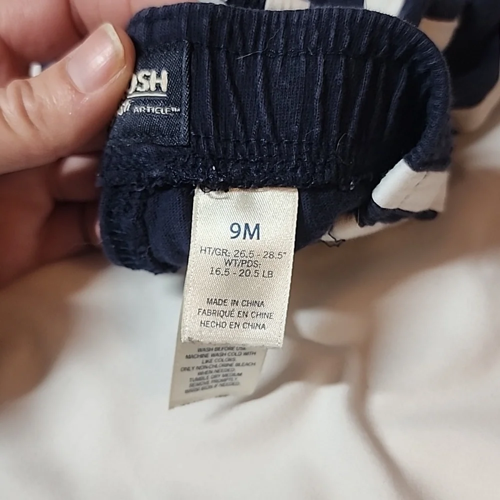 Oshkosh 2 pair of shorts 9 months